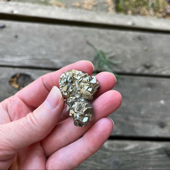 Pyrite Rose Flower - Double Formation - Picture 6 of 14